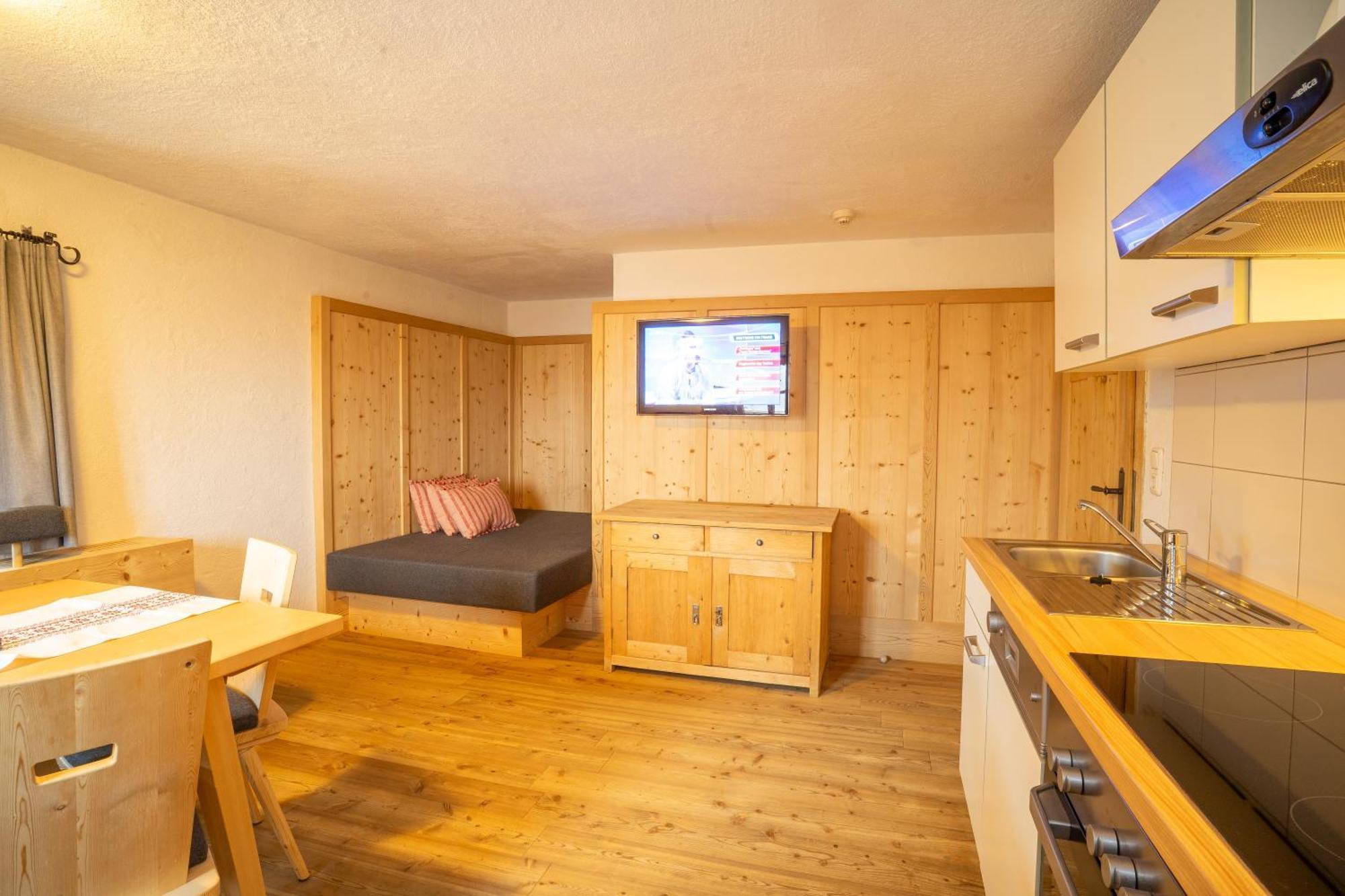 Weberstube Weberhaus Zollhaus Zollstoeckl Apartman Obertilliach Kültér fotó